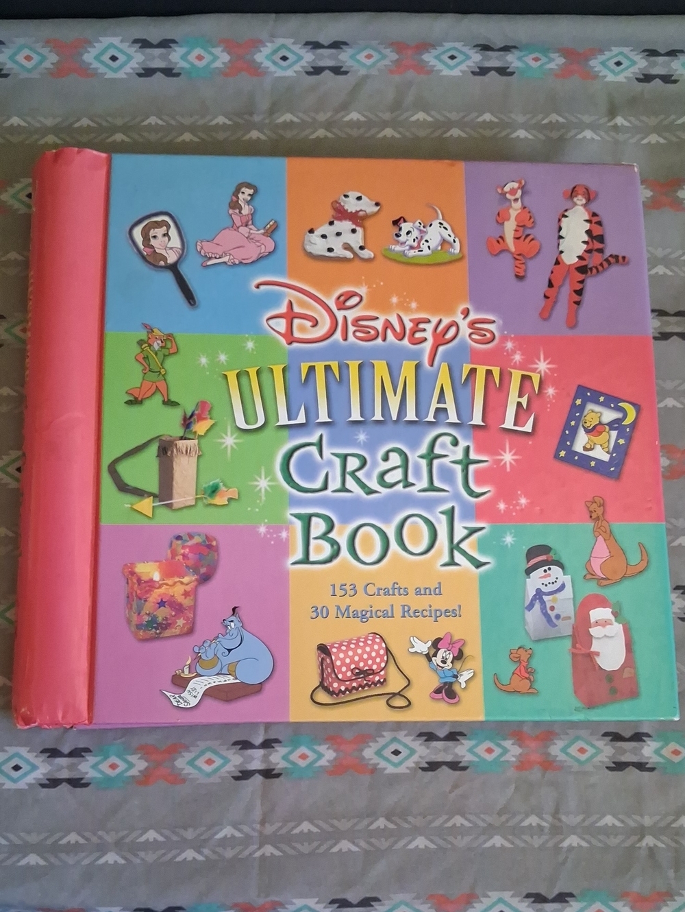 Disney Ultimate Craft Book - Red, Blue, Green, Orange, Purple